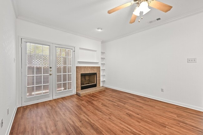 Building Photo - 3111 Tom Green St