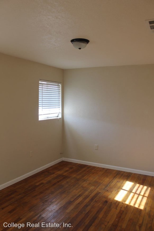3036 Cherryland Ave Stockton Ca 95215 Condo For In Building Photo 3036 Cherryland Ave