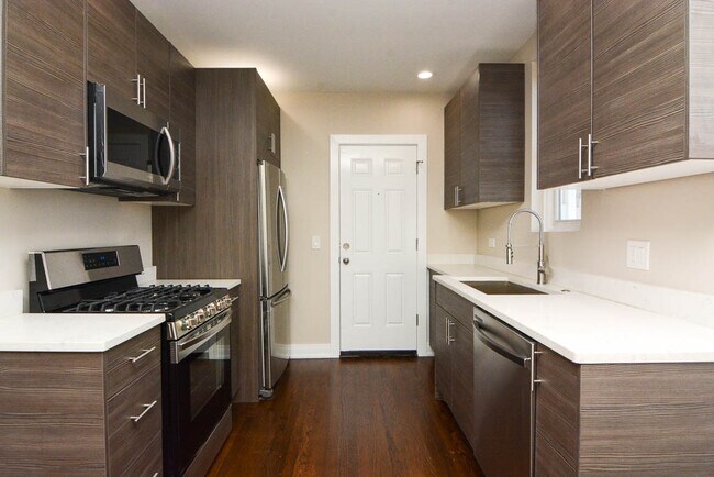 Foto del edificio - 1434 W Farragut Ave