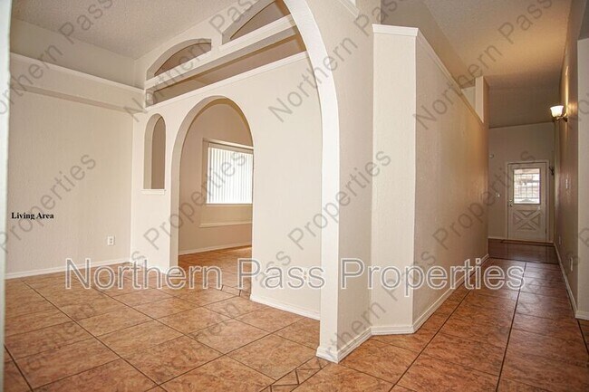 Foto del edificio - 14109 De Stefano Ln