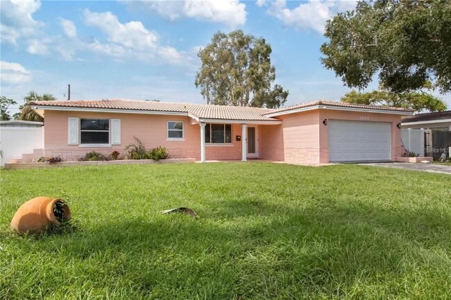 Building Photo - 2424 61st Ln N