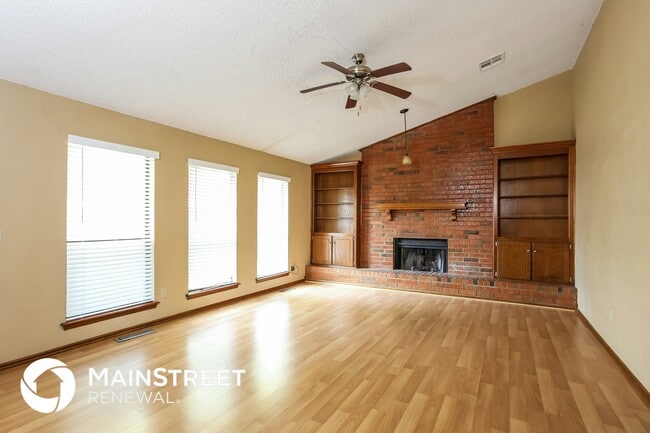 Building Photo - 1705 Cimarron Trail