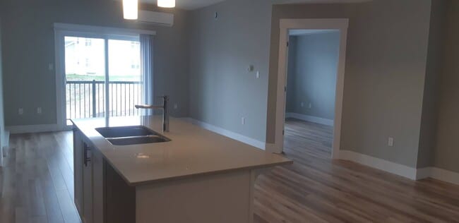 Building Photo - 85 Fieldstone Ct