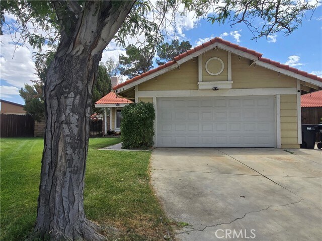 Foto del edificio - 1514 Essex Ln