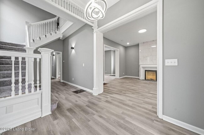 Foto del edificio - 3016 River Park Dr