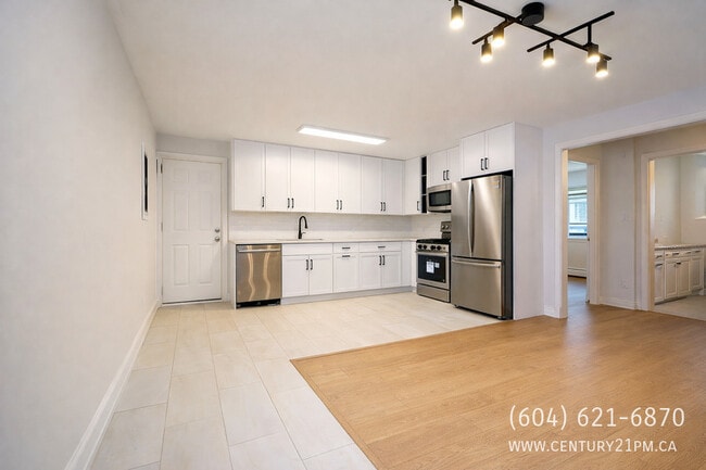 Building Photo - 32483 Abercrombie Pl