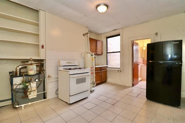 Building Photo - 609 Jersey Ave