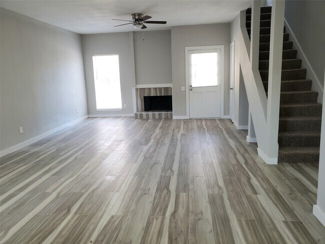 Foto del edificio - 11710 Southlake Dr