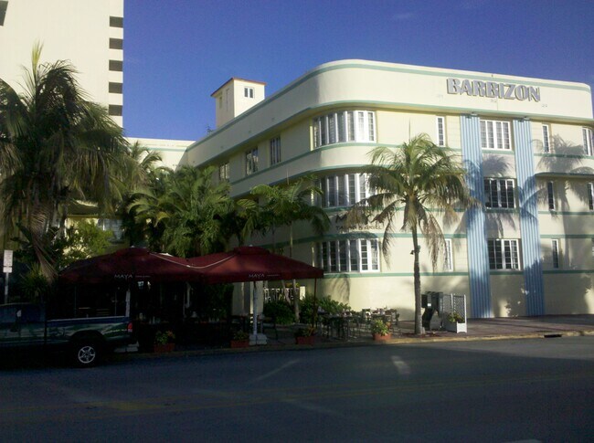 Cartel de venta/alquiler - 530 Ocean Dr