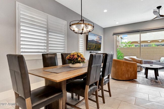 Building Photo - 7444 E Paraiso Dr