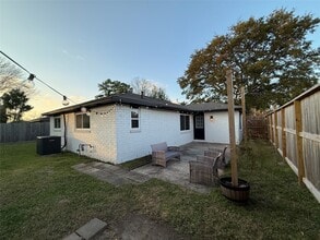 Building Photo - 1214 Sigma St