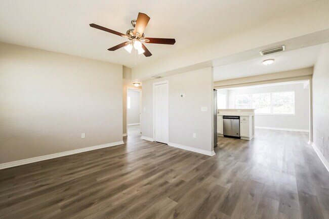 Foto del edificio - 1412 Brookhill Dr