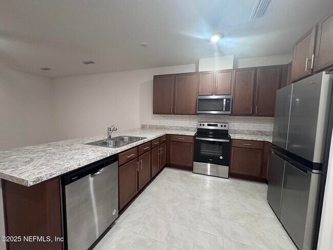 Building Photo - 52 Pittman Ct