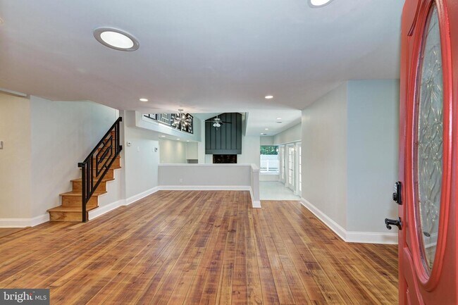 Building Photo - 709 Kresson Rd
