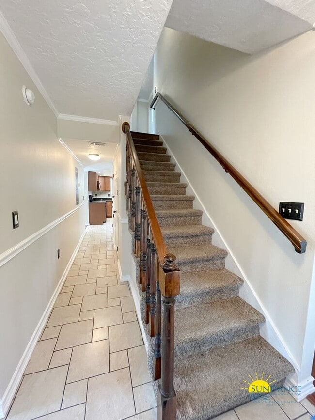 Building Photo - Spacious 4-Bedroom Home Minutes from Eglin AFB & the Gulf in Shalimar!