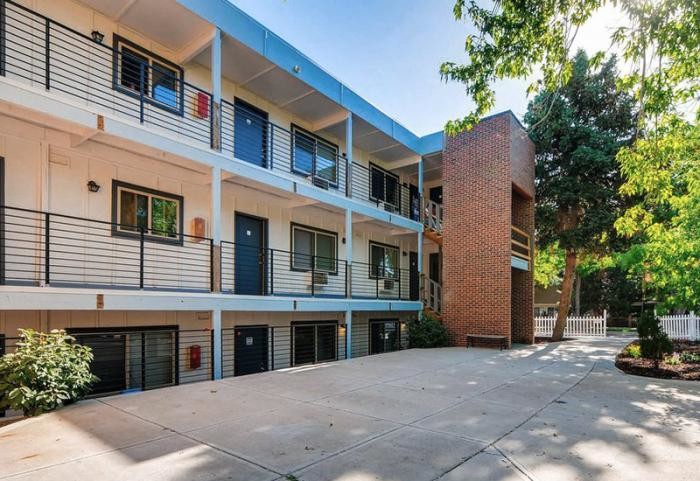 Foto principal - 1 bedroom in Denver CO 80246