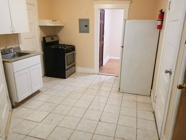Photo - 91 S Munn Ave Apartment