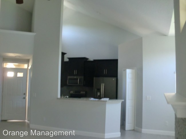 Building Photo - 1558 Farrindon Cir
