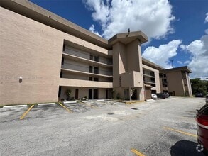 Building Photo - 816 NW 87th Ave