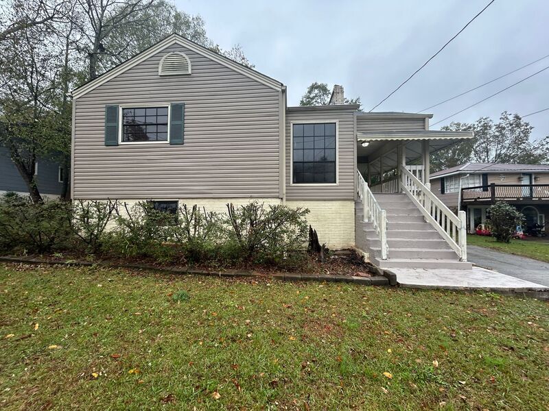 Primary Photo - 152 22nd St