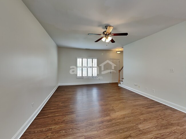 Foto del edificio - 5902 Carolina Manor Ct