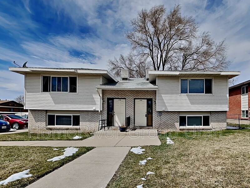 Primary Photo - 176 W Foxbridge Dr