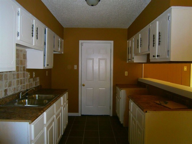 Building Photo - 4713 Aldridge Dr