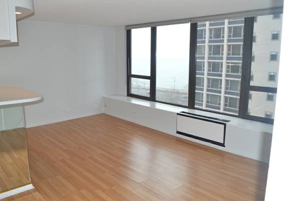 Foto principal - 1313 N Ritchie Ct