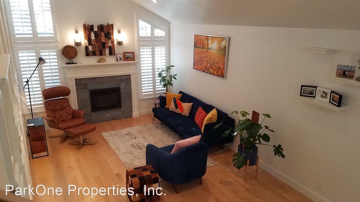Primary Photo - 3 br, 2.5 bath House - 1710 Siskiyou Drive