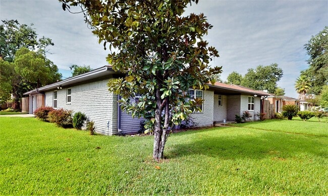 Foto del edificio - 4803 Sanford Rd