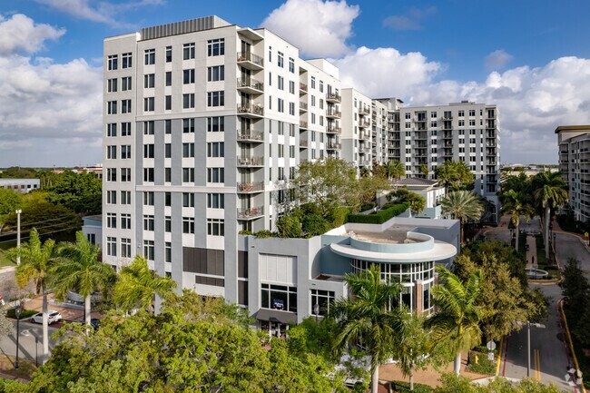 Building Photo - Midtown 24