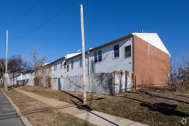 Building Photo - 8712 Frankford Ave