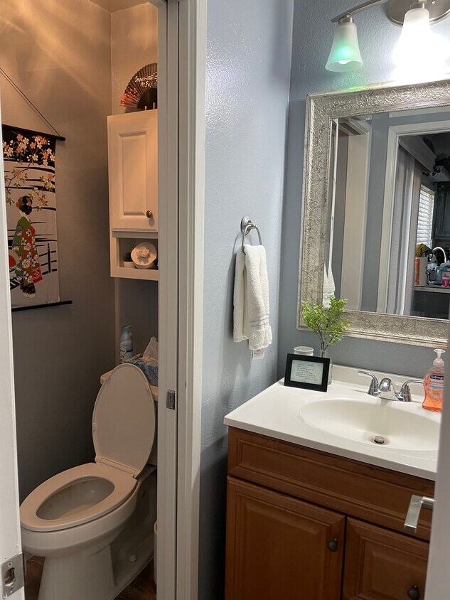 101 West Riverdale Ave Unit 44, Orange, CA 92865 Condo for Rent in