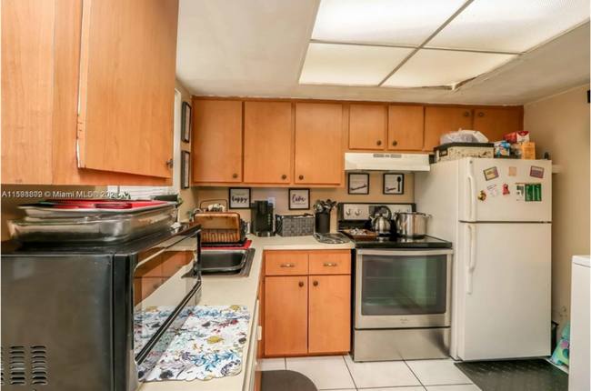 Foto del edificio - 2020-2028-2028 NW 59th Terrace
