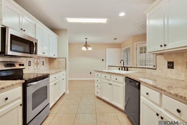Building Photo - 5156 Stumberg Ln