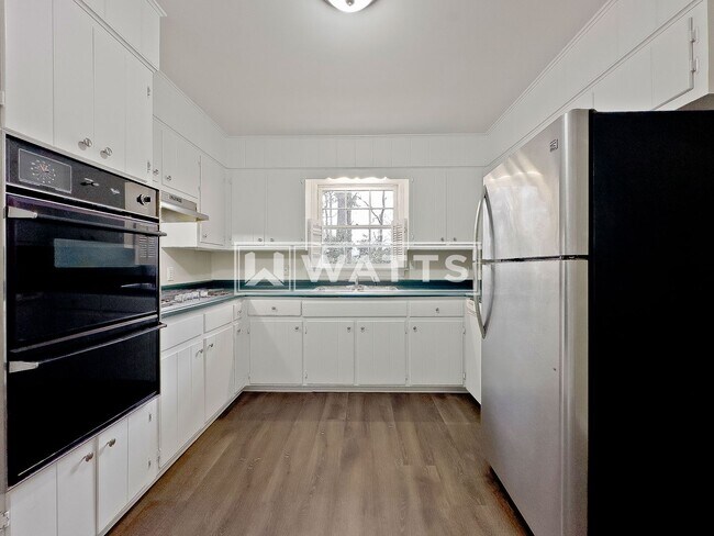 Foto del edificio - Charming & Spacious 3-Bed Home in City of Hoover