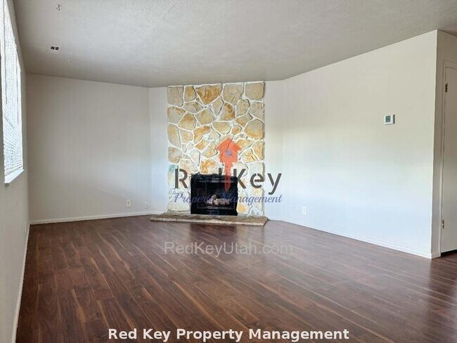 Foto del edificio - 7th St. Duplex