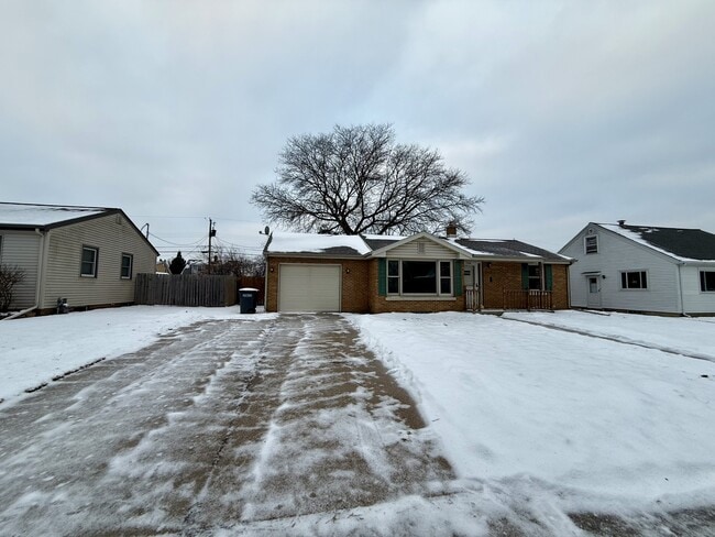 Building Photo - 1426 S 21st St