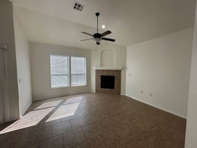 Building Photo - 4715 Zeno Pl