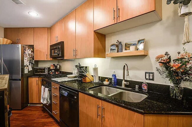 Foto del edificio - 1225 Island