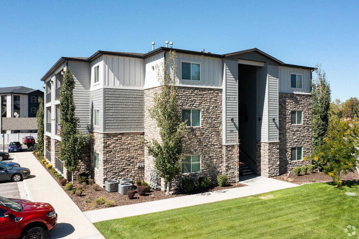 Foto principal - 1736-1746 Sandhill Rd
