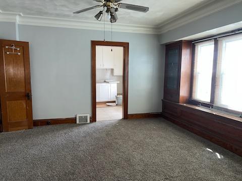 Foto del edificio - 2945 E 128th St