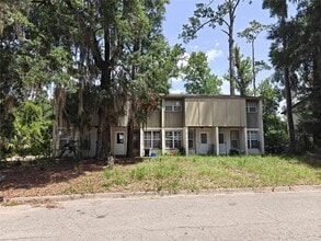 Building Photo - 620 SW 10th Ln