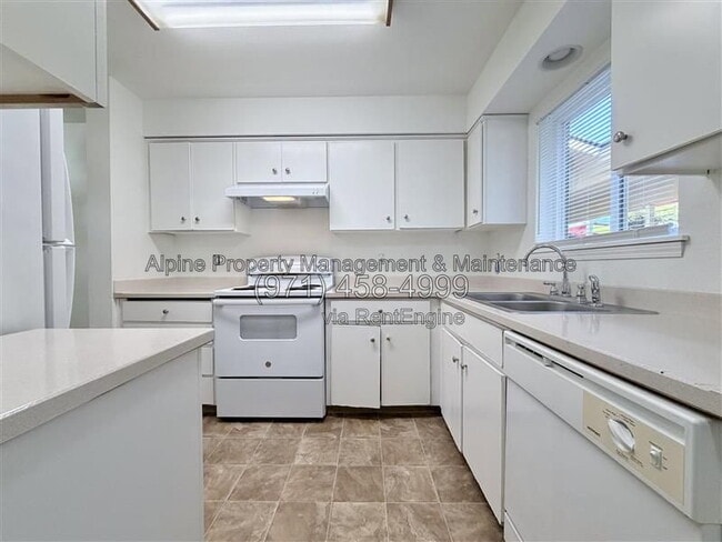 Foto del edificio - 18317 SW Jann Dr