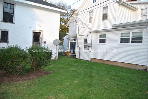 Building Photo - 109 W Church St