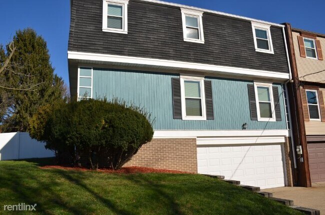 Building Photo - 3 br, 2.5 bath House - 800 N Highland Ave