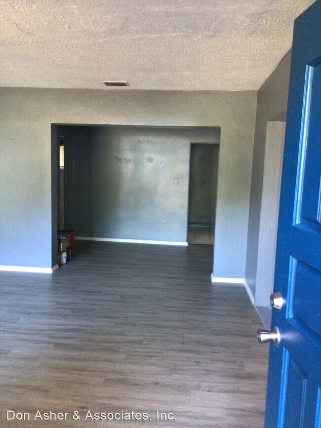 Foto del edificio - 3 br, 1 bath House - 932 Columbia street
