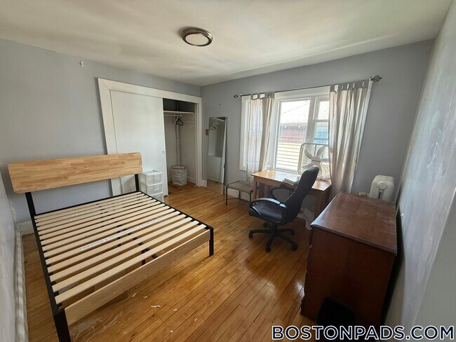Foto del edificio - 62 Woods Ave