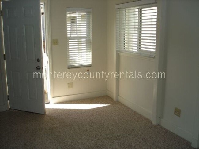 Foto del edificio - 812-814 Laine St