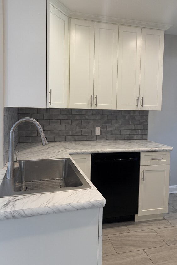 Foto principal - 11749 Arden Ave